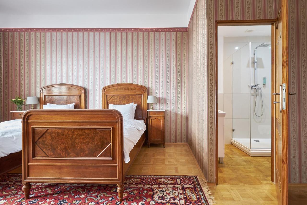 Boutique Palac Warmatowice Sienkiewiczowskie Λέγκνικα Εξωτερικό φωτογραφία